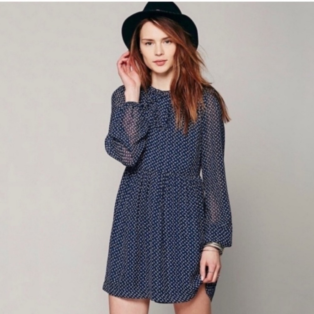 Free people long sleeve blue babydoll dress size 2